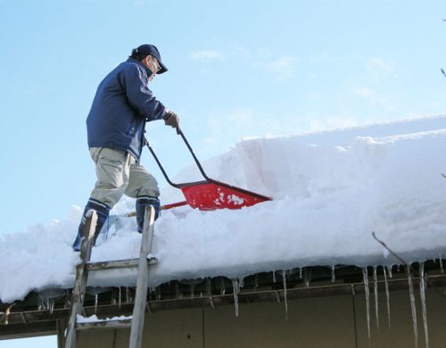 豪雪地帯の家の屋根