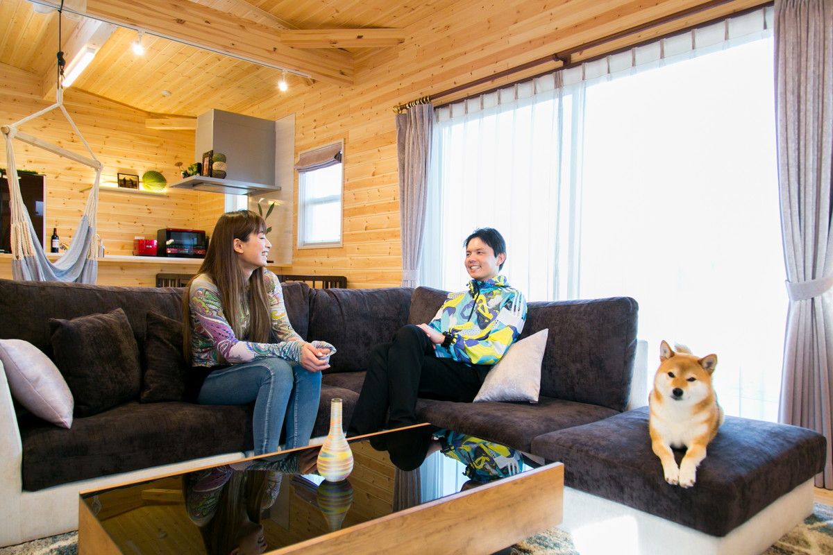 富山県のログハウス風の平屋