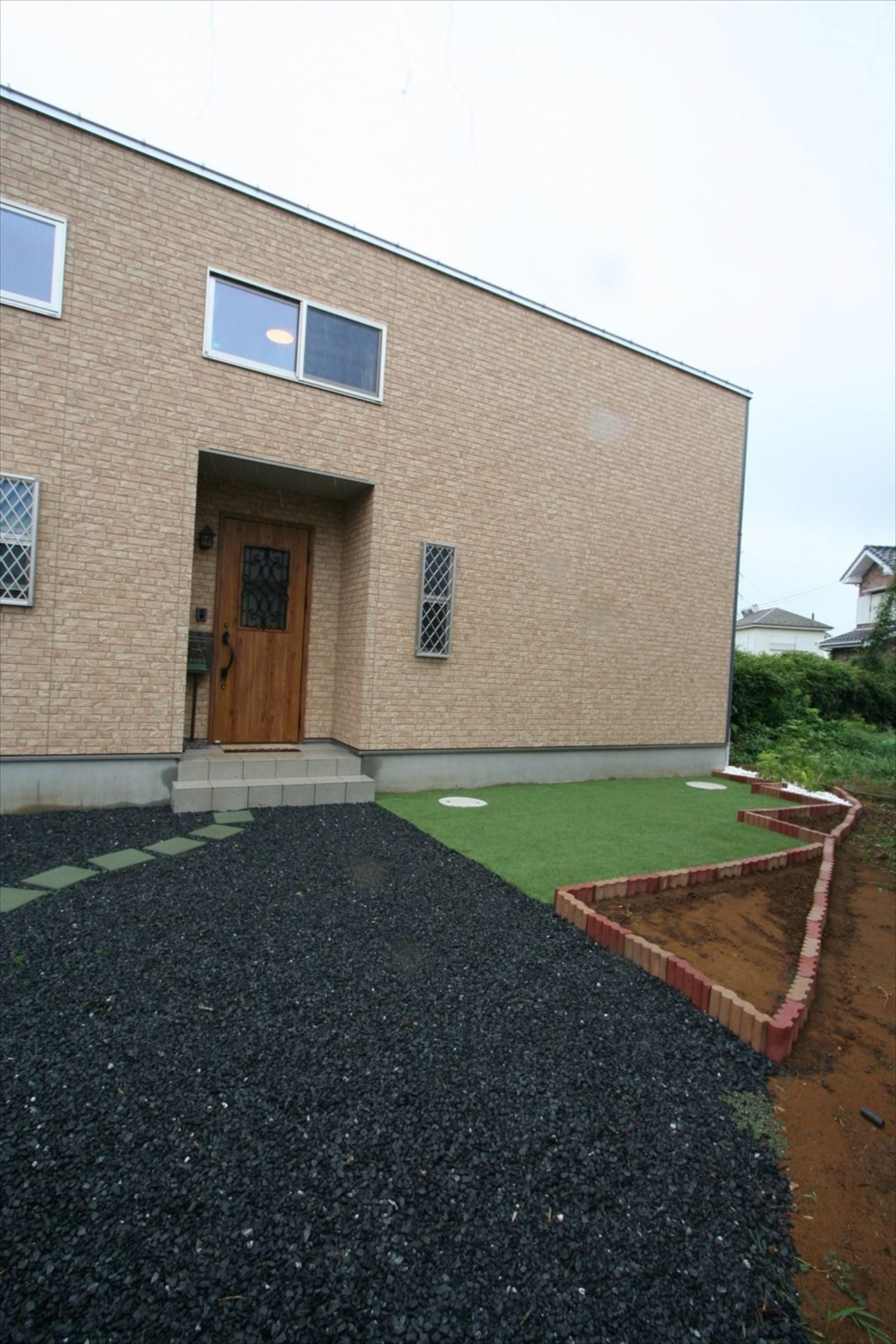 ロフト,玄関収納付き1LDK平屋の外観5|茨城の注文住宅,ログハウスのような木の家を低価格で建てるならエイ・ワン