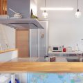 家族で暮らすナチュラルテイストの平屋の対面キッチン｜かすみがうら市の注文住宅,ログハウスのような木の家を低価格で建てるならエイ・ワン