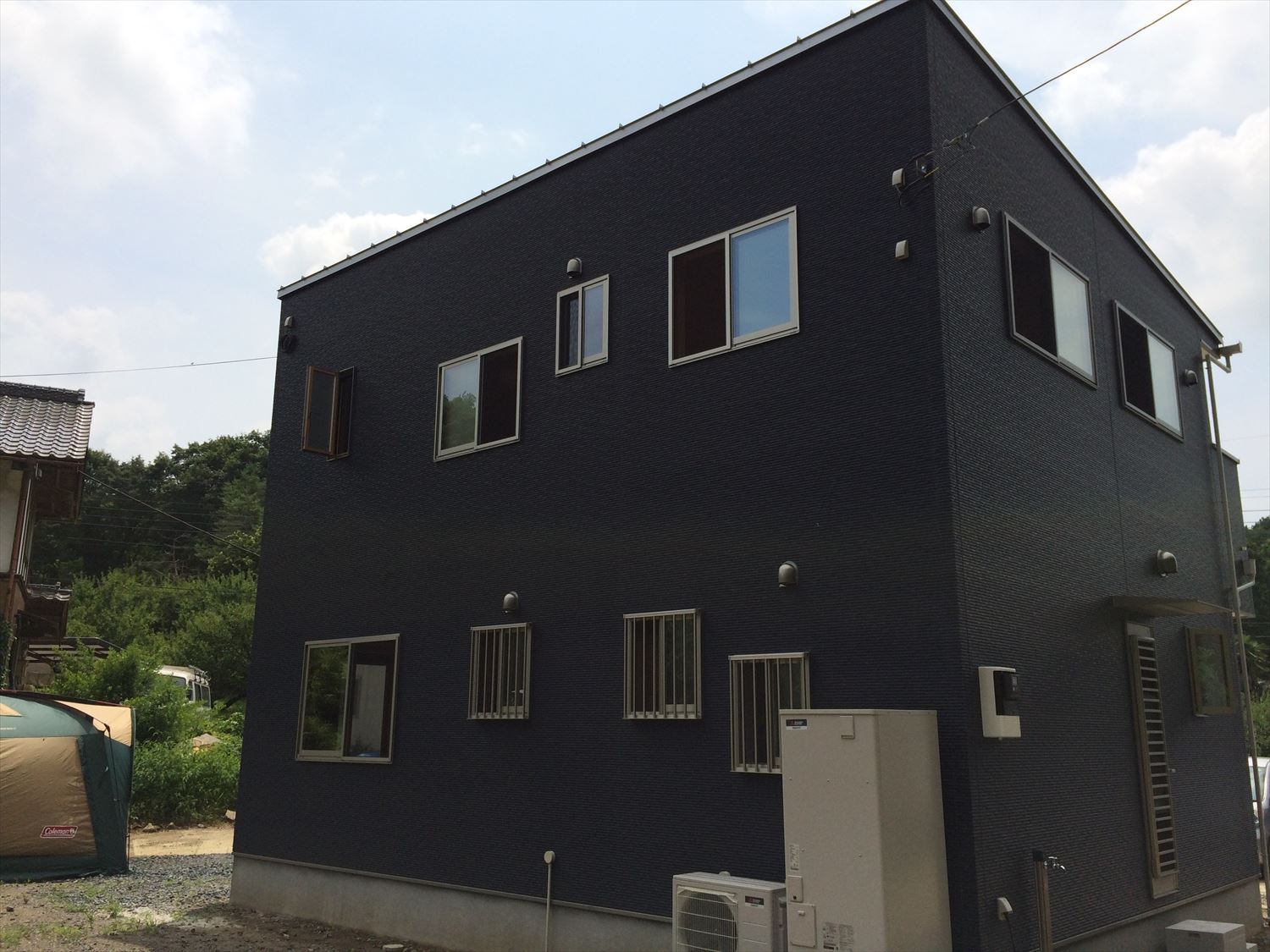 オールアース二階建ての外観７|石岡市の注文住宅,ログハウスのような木の家を低価格で建てるならエイ・ワン