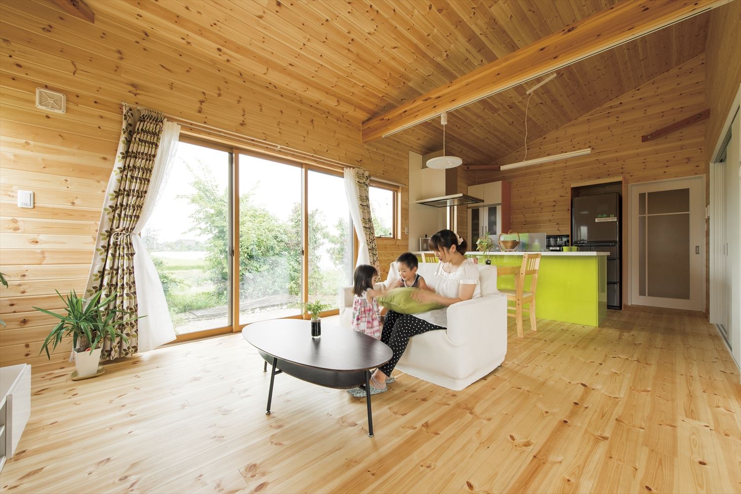 注文住宅,子育て,平屋,無垢材,ログハウス風住宅