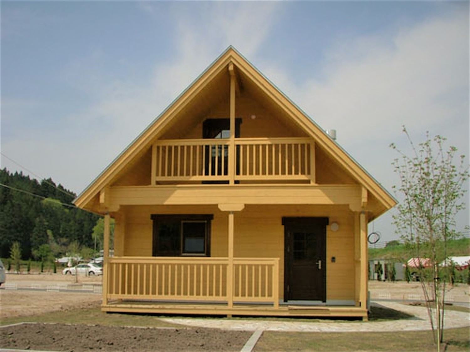 ログハウス風の平屋住宅