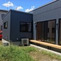 リビングを中心としたオール無垢材の家の外観裏｜小山市の注文住宅,ログハウスのような木の家を低価格で建てるならエイ・ワン