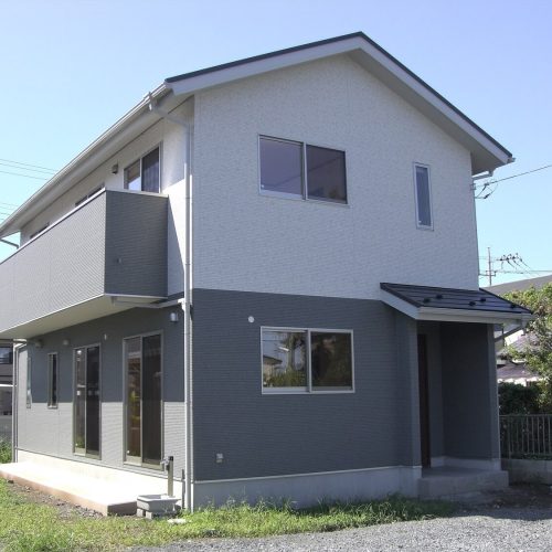 和室付き二階建ての外観｜水戸市の注文住宅,ログハウスのような低価格住宅を建てるならエイ・ワン