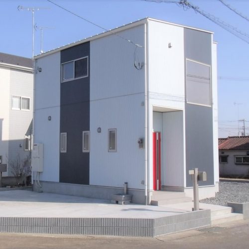 賃貸タイプの二階建ての外観｜つくばみらい市の注文住宅,ログハウスのような低価格住宅を建てるならエイ・ワン