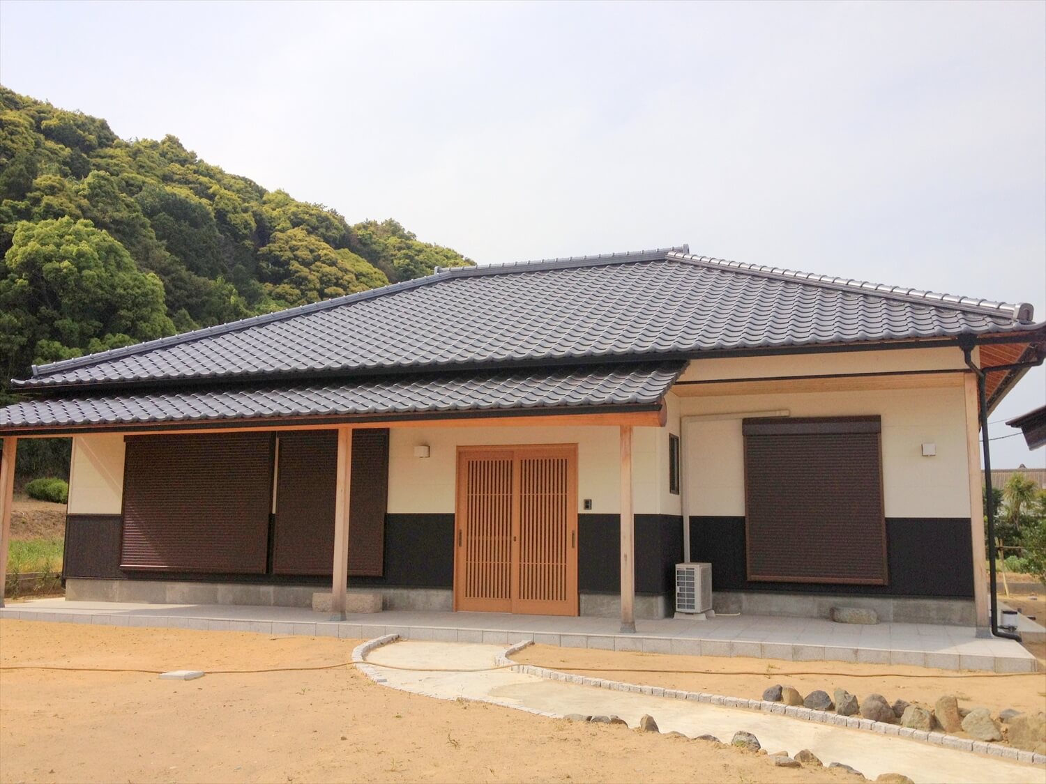 純和風の平屋の外観正面｜行方市の注文住宅,ログハウスのような低価格住宅を建てるならエイ・ワン