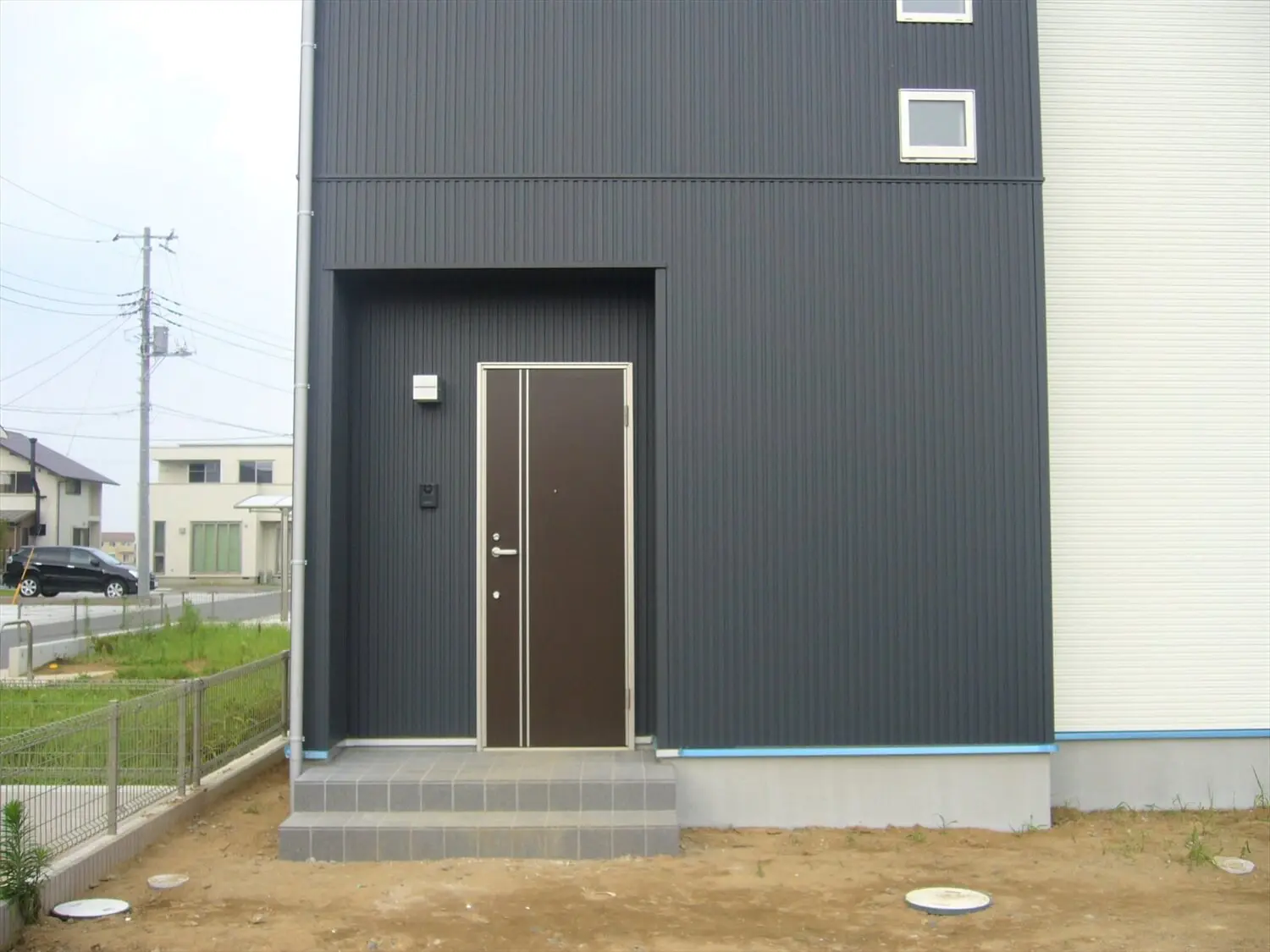 水戸市の二階建て 完全分離型の二世帯住宅 水戸市の二階建て 完全分離型の二世帯住宅