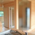 モダンな瓦屋根の二階建ての玄関内部｜行方市の注文住宅,ログハウスのような低価格住宅を建てるならエイ・ワン