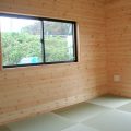 モダンな瓦屋根の二階建ての和室｜行方市の注文住宅,ログハウスのような低価格住宅を建てるならエイ・ワン