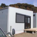 ホワイトの外観とウッドデッキ｜寄居町の注文住宅,ログハウスのような低価格住宅を建てるならエイ・ワン