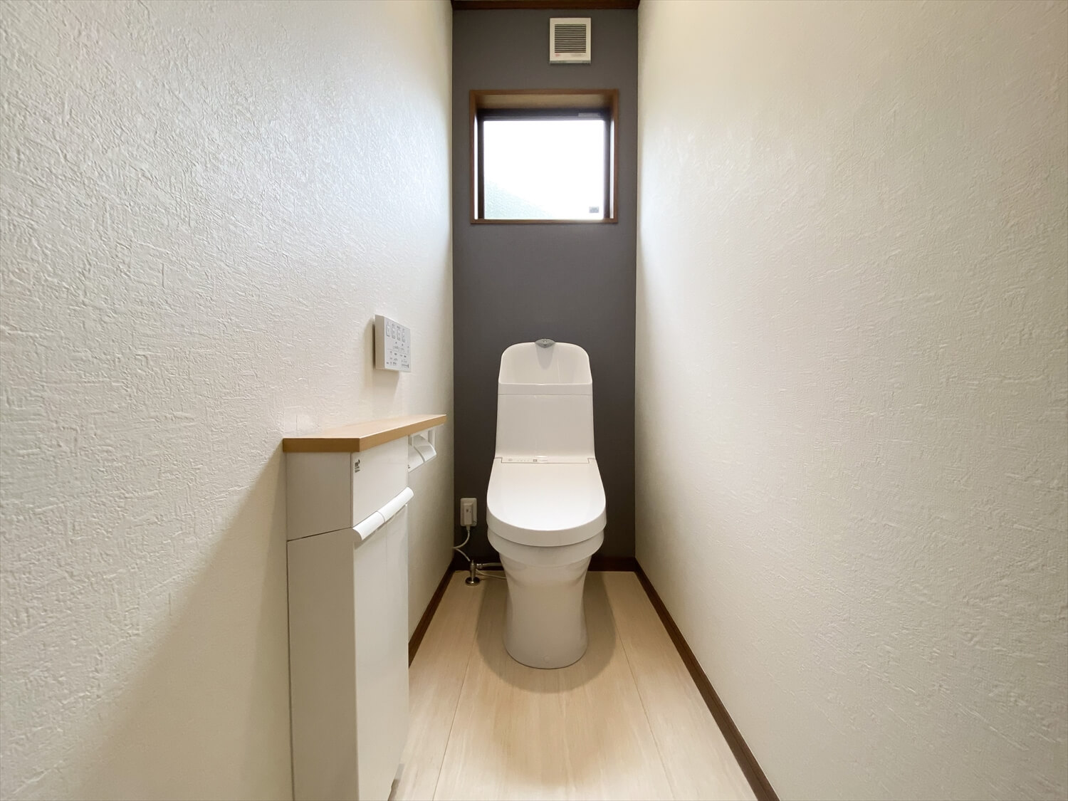 トイレ｜多目的に使える土間ホビールームのある笠間市の平屋