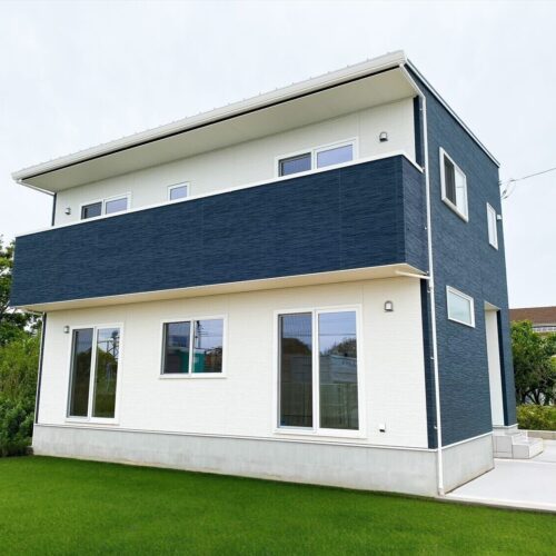 行方市の二階建て｜LDKを広々使う無駄のない間取りの4LDK二階建て