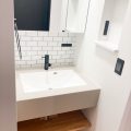 洗面室｜常陸太田市のホワイトメインのシンプルモダンな平屋