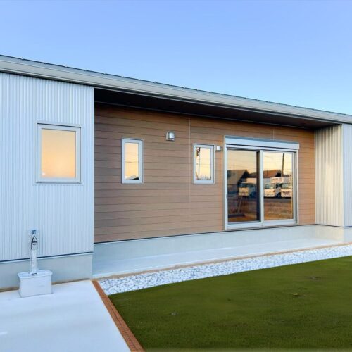 収納◎パントリー付きガルバ外壁の平屋｜行方市の平屋