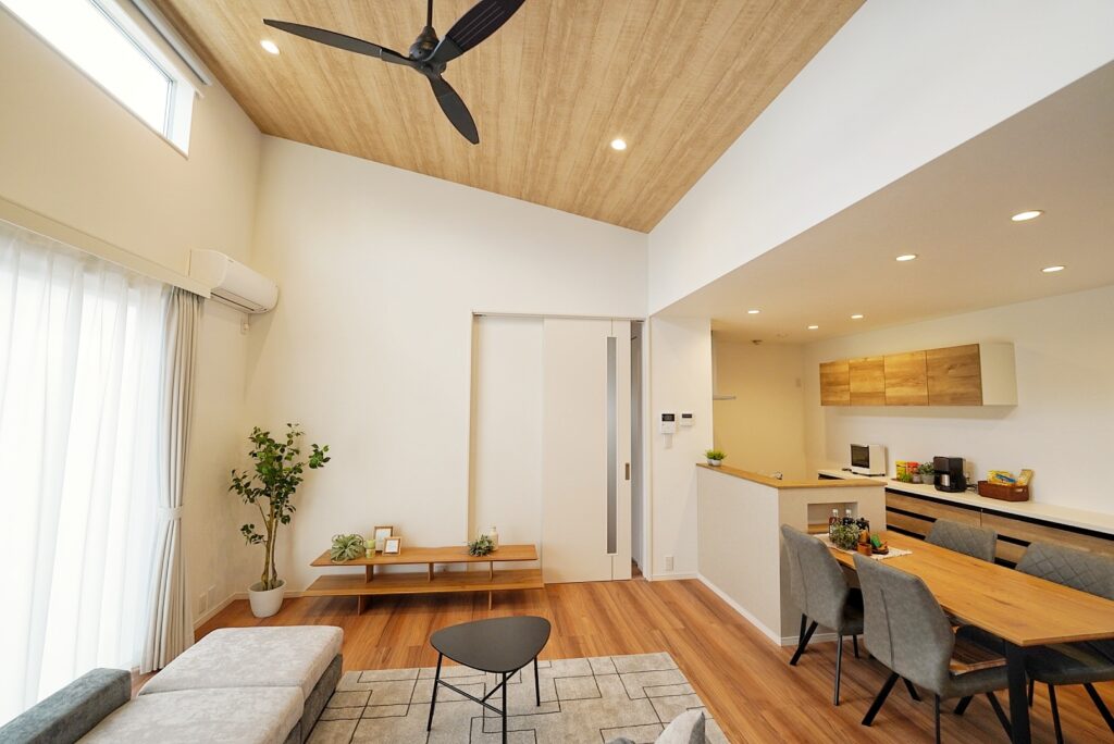 吹き抜けのある平屋の間取り