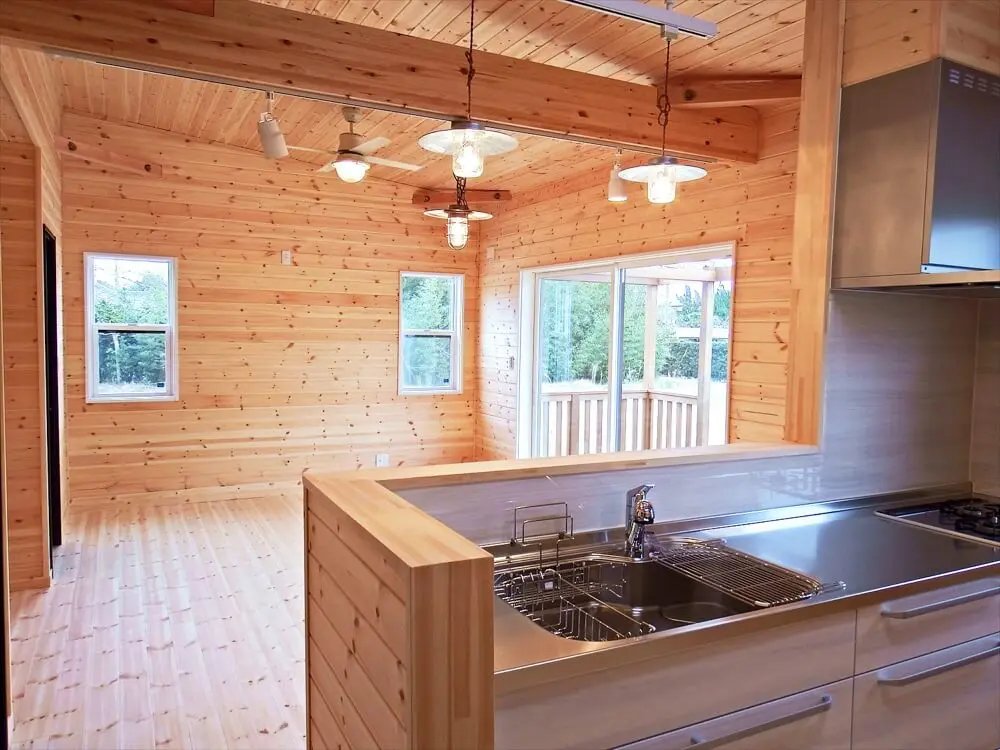 長生村の平屋｜無垢材を使ったサーファーズハウス