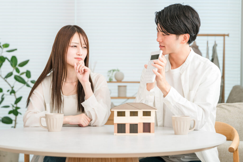 家づくりに悩む夫婦